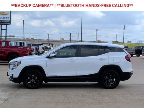 Used 2024 GMC Terrain SLE image 5