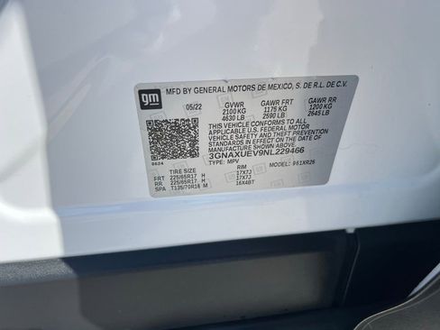 Used 2022 Chevrolet Equinox LT AWD/4WD image 16