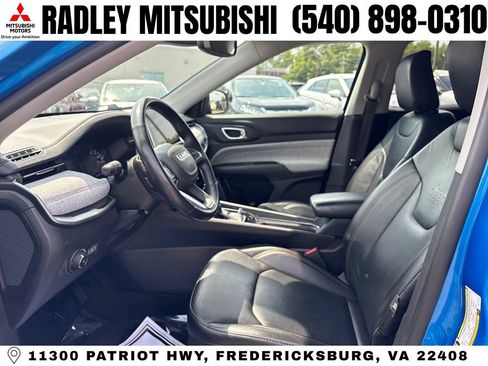 Used 2022 Jeep Compass Latitude AWD/4WD image 3