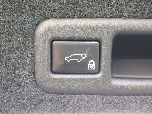 Used 2016 Lexus RX 450h AWD image 32