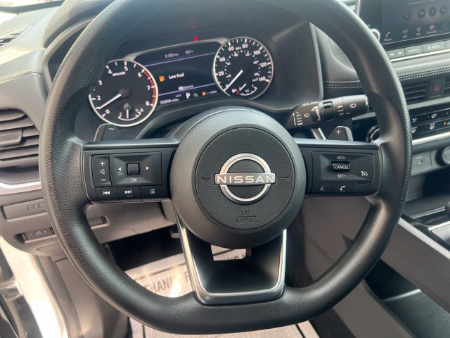 Used 2024 Nissan Rogue S AWD/4WD image 18