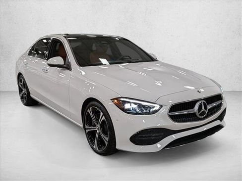 Used 2025 Mercedes-Benz C 300 Sedan image 3