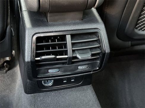 Used 2024 Audi Q3 2.0T Premium image 20