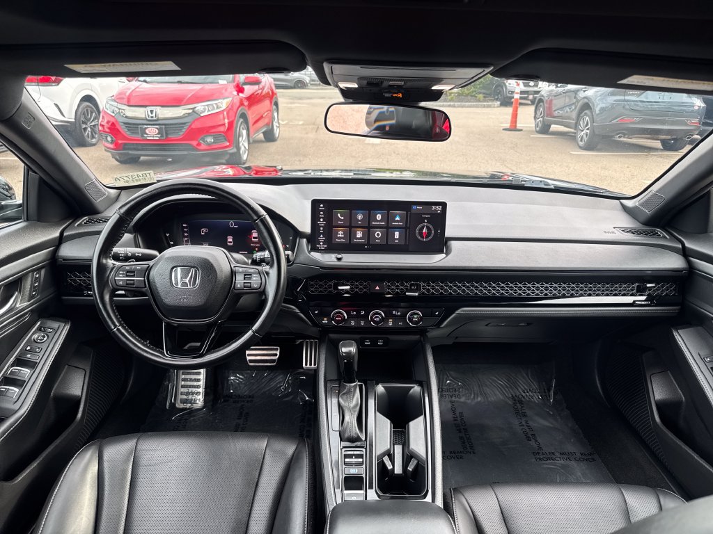 Used 2023 Honda Accord Sport image 11
