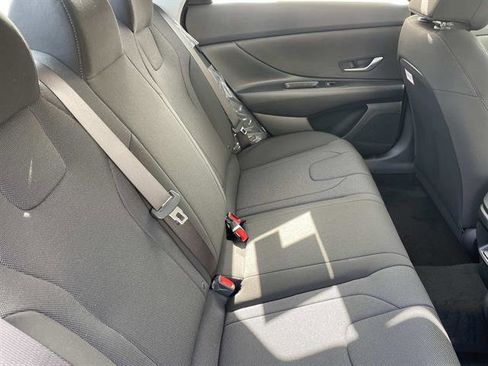 New 2026 Hyundai Elantra SE FWD image 24