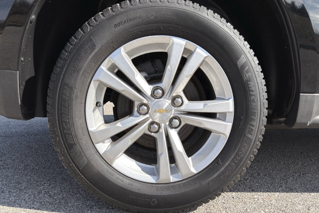 Used 2017 Chevrolet Equinox LS FWD image 30