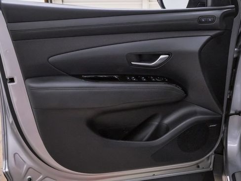 Used 2025 Hyundai Tucson Limited AWD/4WD image 25