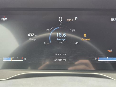 Used 2022 Jeep Grand Cherokee Overland AWD/4WD image 23