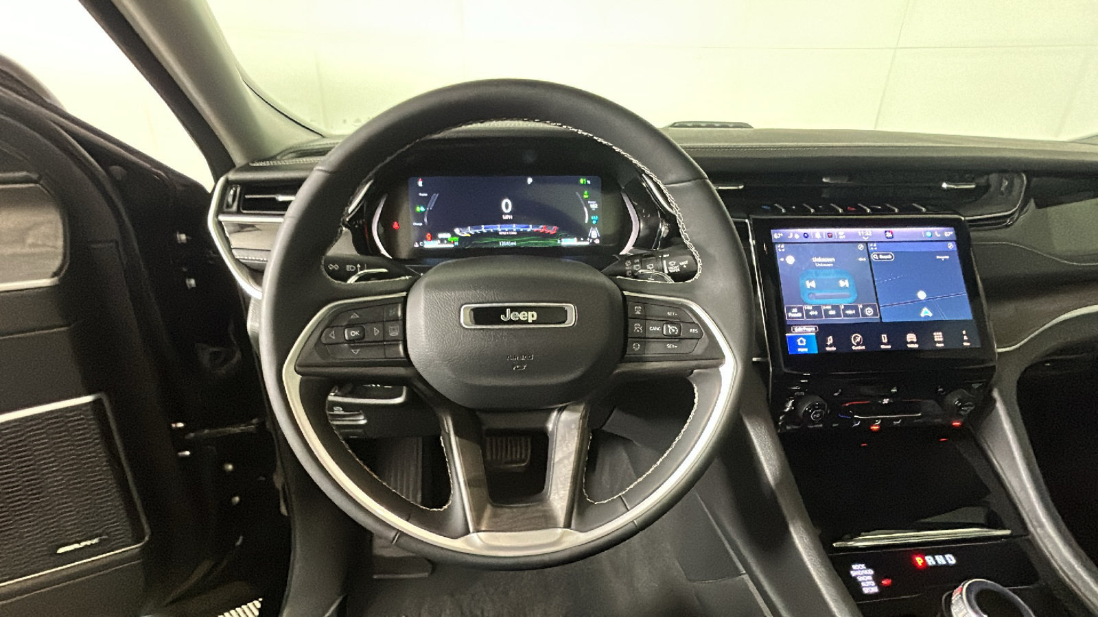 Used 2024 Jeep Grand Cherokee Limited 4xe AWD/4WD image 17