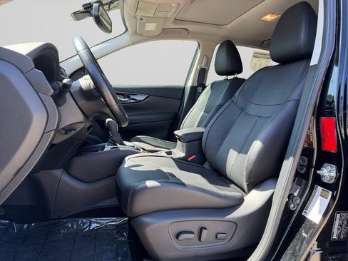 Used 2019 Nissan Rogue Sport SL w/ Premium Package FWD image 10