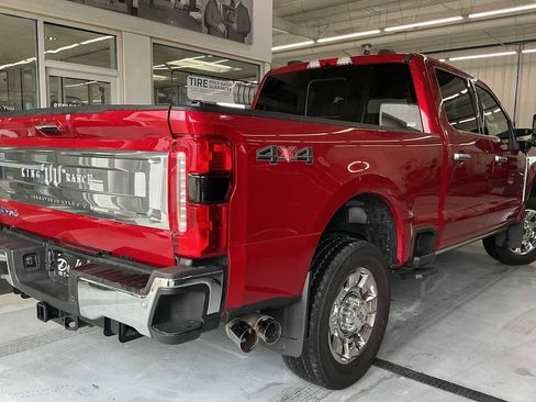 Used 2024 Ford F350 King Ranch w/ Chrome Package image 4