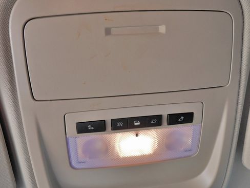 Used 2022 Chevrolet Colorado LT w/ LT Convenience Package image 26