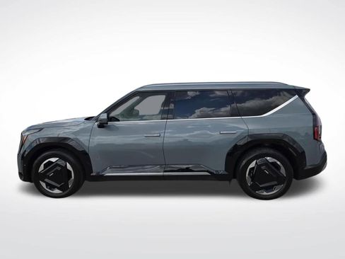 Used 2024 Kia EV9 Land AWD/4WD image 4