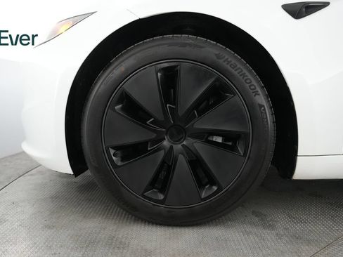 Used 2025 Tesla Model 3 Long Range AWD/4WD image 19