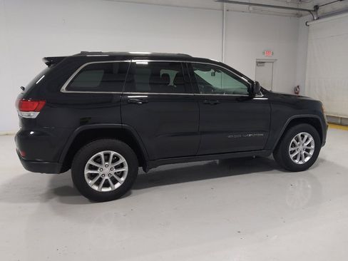 Used 2021 Jeep Grand Cherokee Laredo w/ Security & Convenience Group AWD/4WD image 10