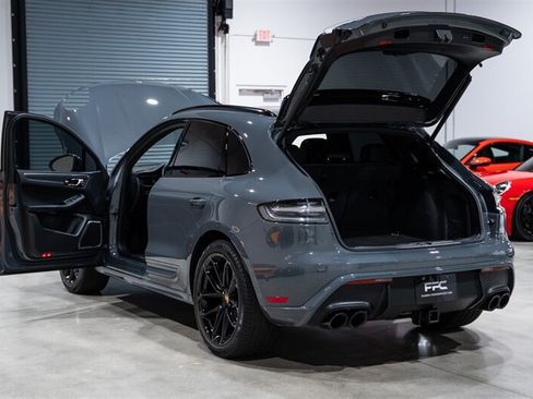 Used 2022 Porsche Macan GTS AWD/4WD image 41