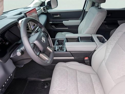 Used 2024 Toyota Tundra Limited image 12