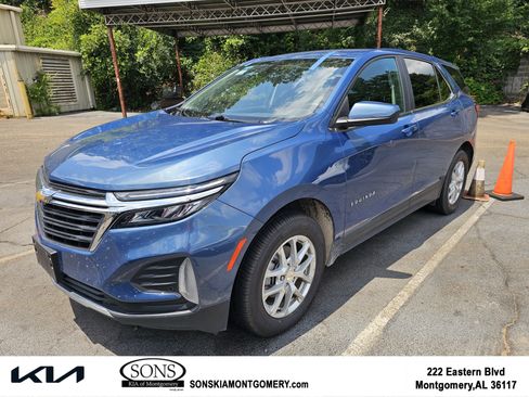 Used 2024 Chevrolet Equinox LT AWD/4WD image 1