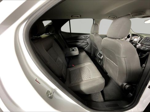 Used 2019 Chevrolet Equinox LT FWD image 25