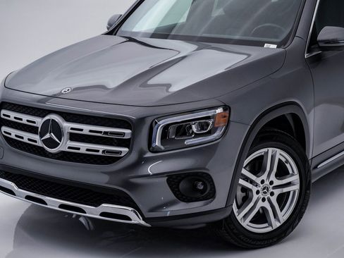 Used 2020 Mercedes-Benz GLB 250 4MATIC image 4