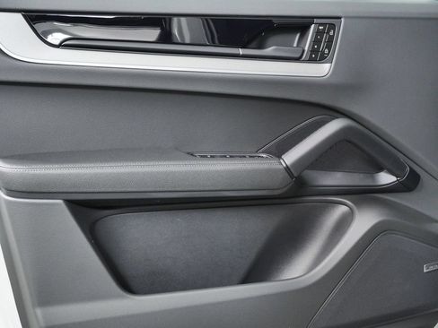 New 2026 Porsche Cayenne AWD/4WD image 6