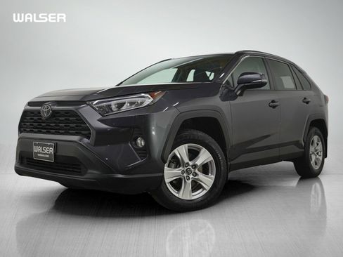 Used 2019 Toyota RAV4 XLE image 1