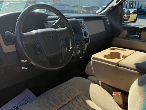 Used 2014 Ford F150 XLT w/ XLT Chrome Package image 10