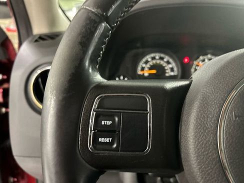 Used 2014 Jeep Patriot Latitude w/ Sun/Sound Group image 12