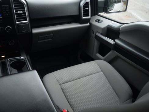 Used 2015 Ford F150 XLT w/ Equipment Group 301A Mid image 13