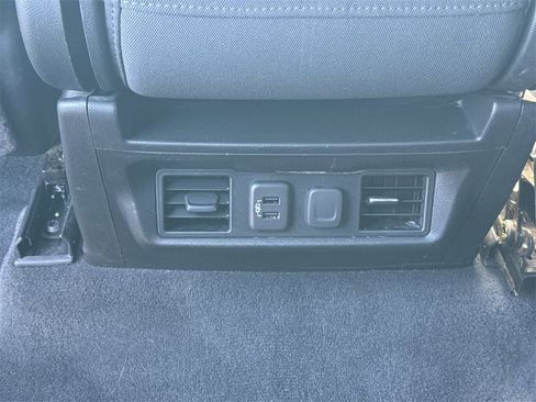 Used 2020 Chevrolet Silverado 1500 LT w/ All-Star Edition image 29