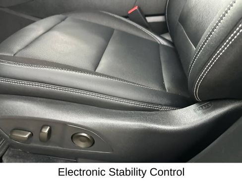 Used 2024 Chevrolet Blazer EV LT AWD/4WD image 37