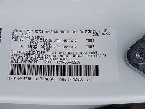 Used 2024 Toyota Tacoma SR5 AWD/4WD image 16