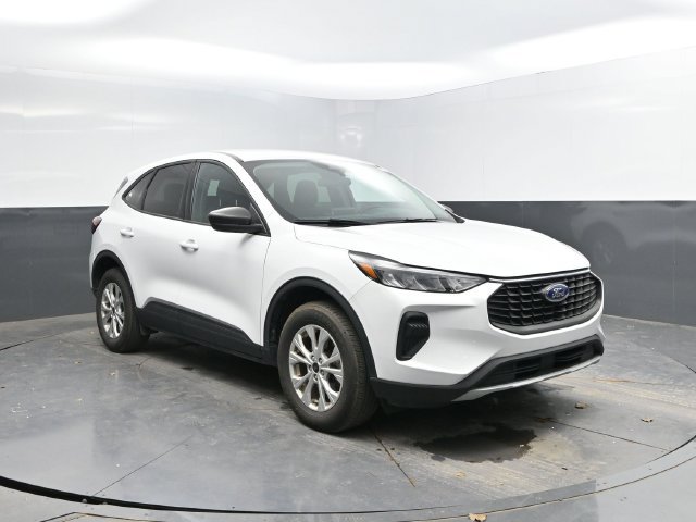 Used 2025 Ford Escape Active AWD/4WD image 4