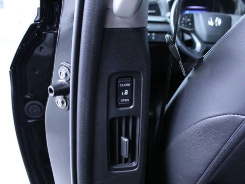 Used 2024 Honda Odyssey EX-L image 29