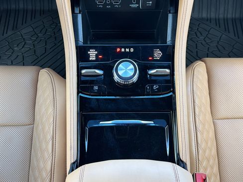 Certified 2025 Jeep Grand Cherokee Summit AWD/4WD image 19