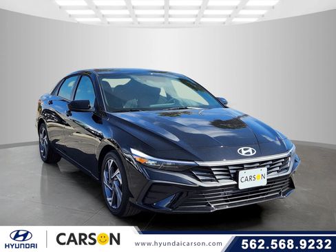 New 2025 Hyundai Elantra Sport image 1