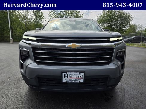 Used 2025 Chevrolet Traverse LT AWD/4WD image 38