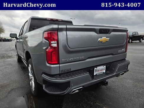 Used 2025 Chevrolet Silverado 1500 High Country image 38