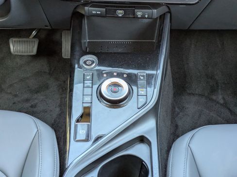 Certified 2025 Kia Niro Wind image 23