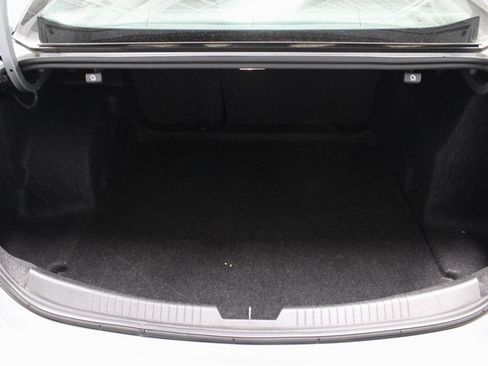 Used 2024 Chevrolet Malibu LT image 14