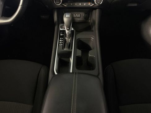Used 2025 Nissan Sentra SV w/ All-Weather Package FWD image 17