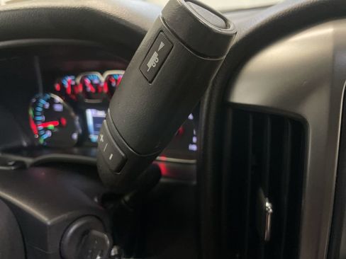 Used 2018 Chevrolet Silverado 1500 LT w/ All Star Edition AWD/4WD image 10