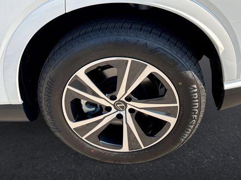 Used 2026 Lexus RX 350 Premium w/ Accessory Package (Z1) FWD image 31