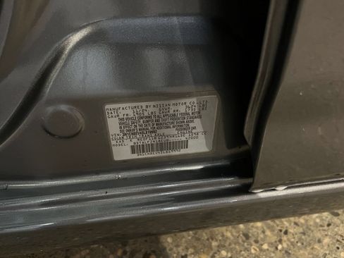 Used 2025 Nissan Versa SV FWD image 28
