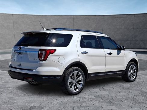 Used 2018 Ford Explorer Limited w/ Equipment Group 301A AWD/4WD image 11