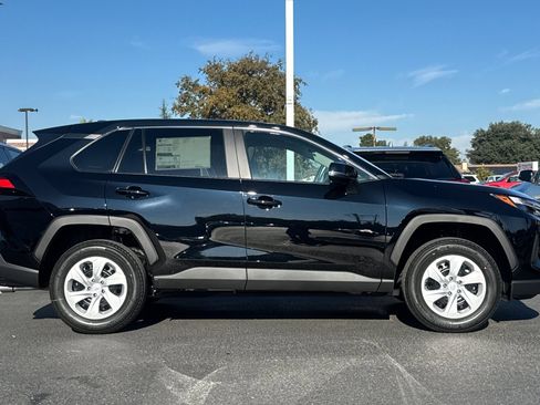 New 2025 Toyota RAV4 LE image 9