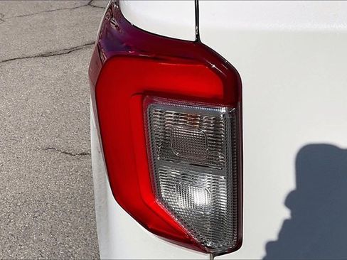 Used 2022 Ford Explorer Platinum w/ Technology Package image 27