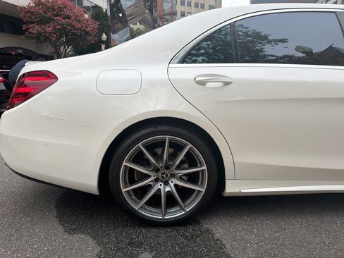 Used 2020 Mercedes-Benz S 560 Sedan image 30