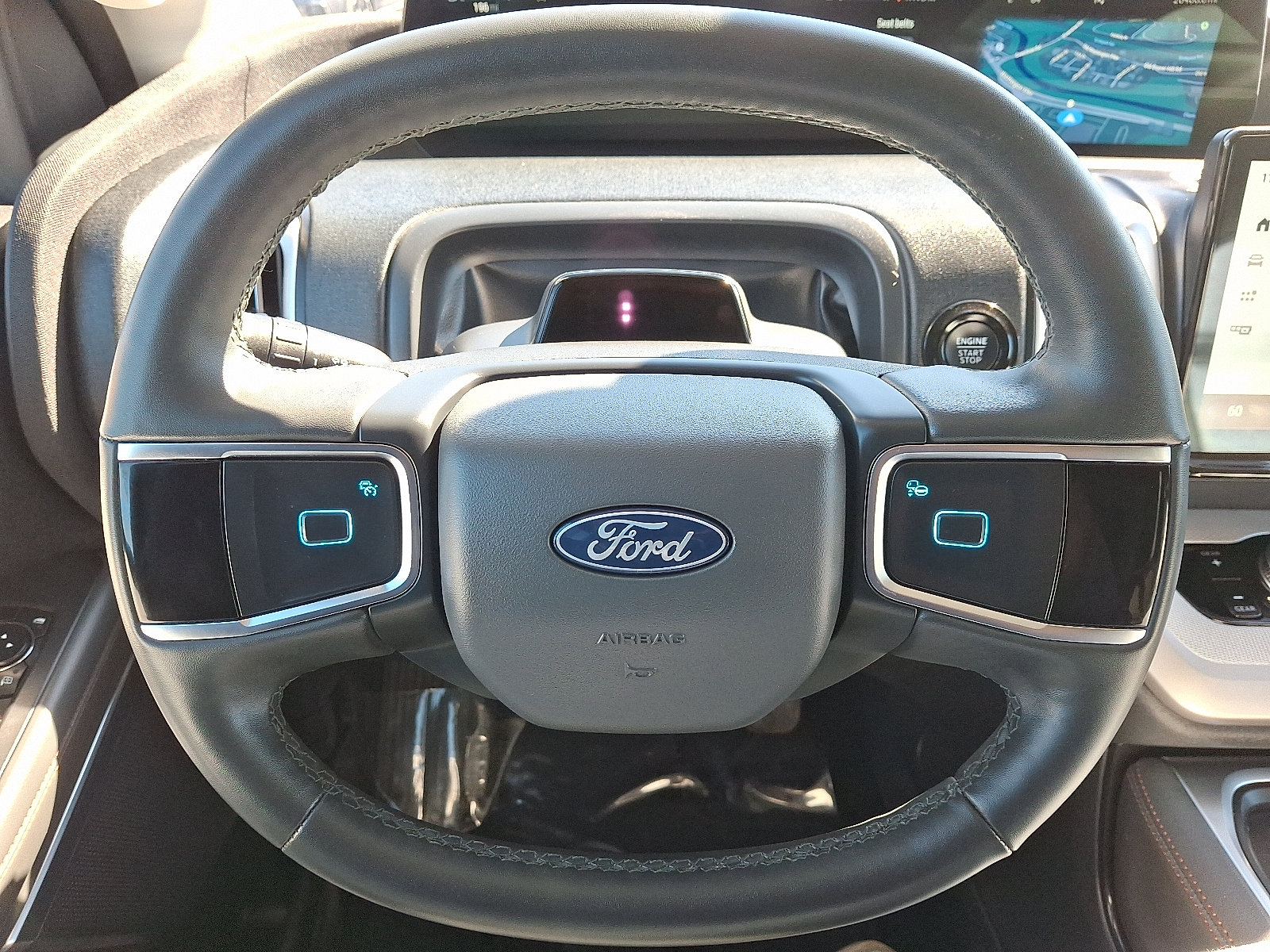 Used 2025 Ford Expedition Active AWD/4WD image 20