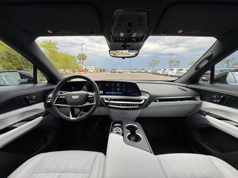 Used 2025 Cadillac Lyriq Sport AWD/4WD image 20